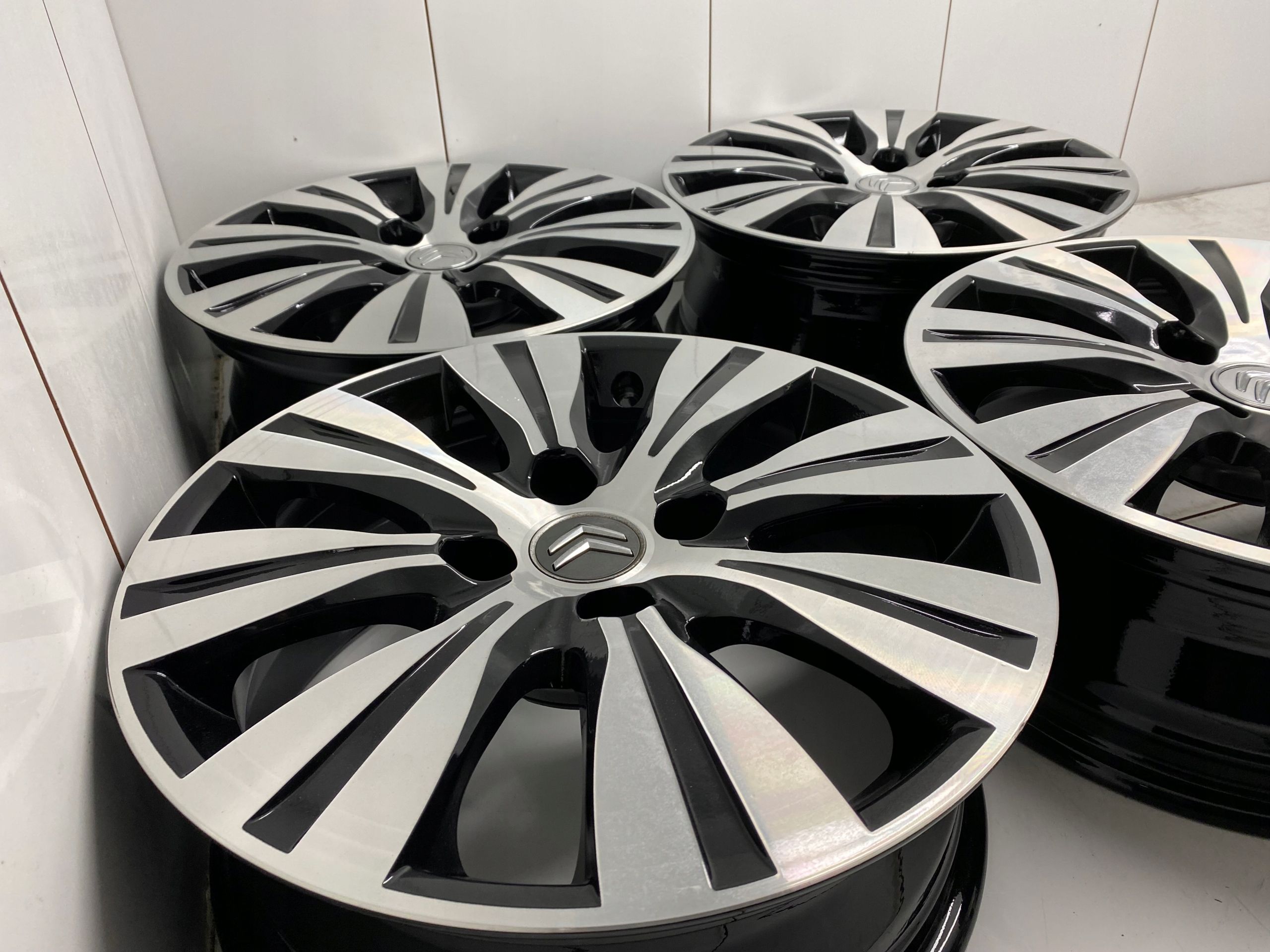Felgi 17 Citroen Berlingo C4 Picasso C3 6 ET23 Ideal