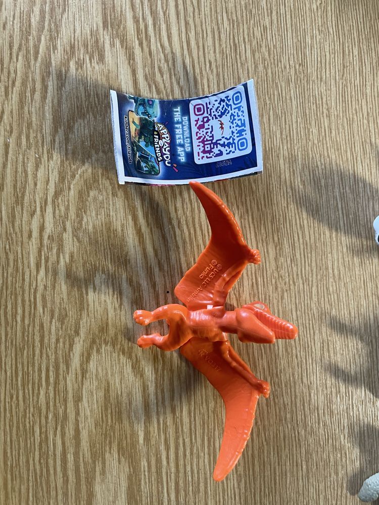 Dinozaur Kinder Joy Jurassic World