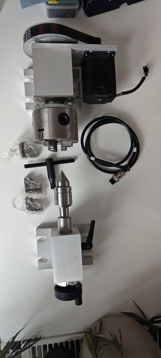 Czwarta Oś CNC Obrotowa Zestaw do frezarki, jak nowa, uchwyt 80mm