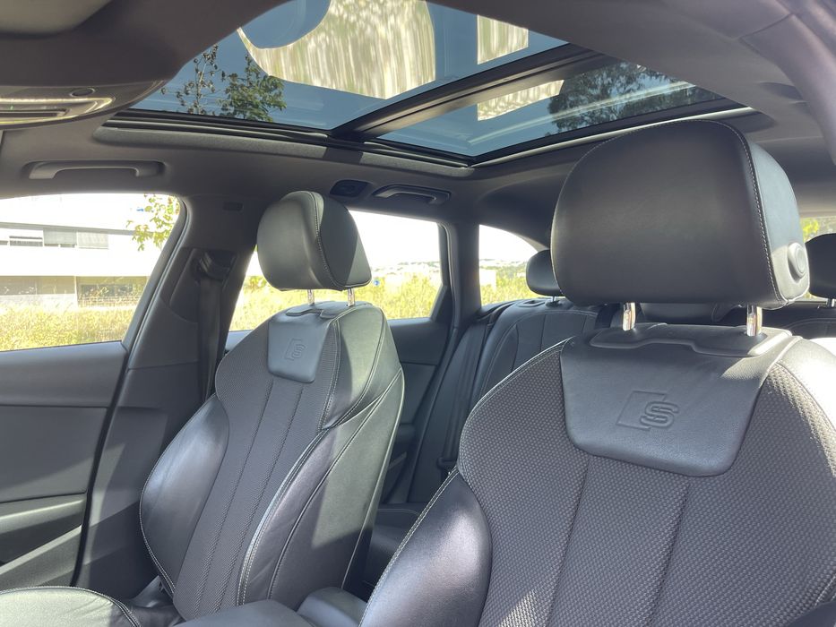 Audi A4 S-Line S-tronic teto panoramico