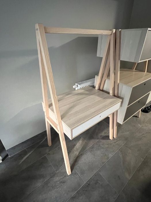 Biurko  i komoda Vox spot komplet zestaw mebli młodzieżowych