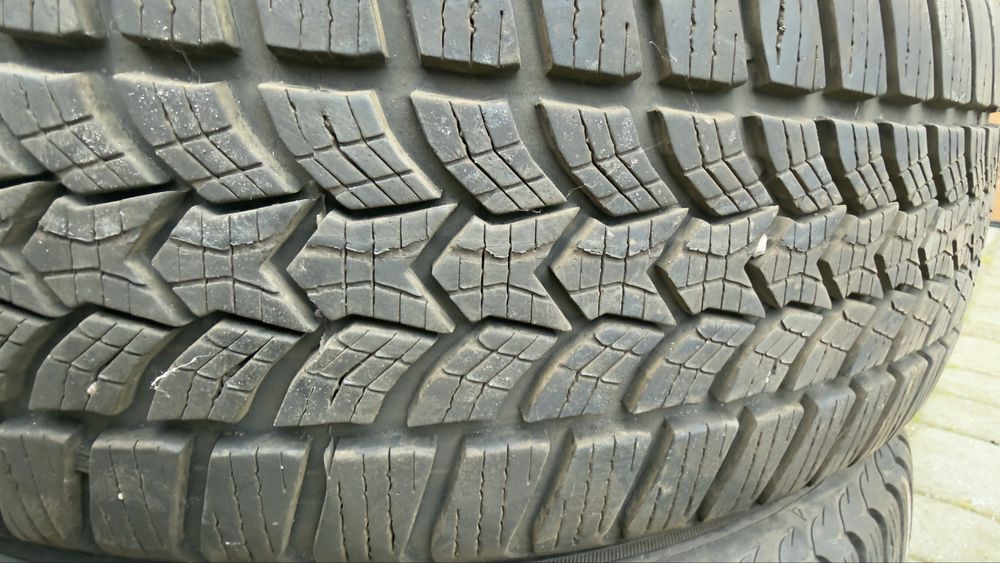 Jak nowe. Zimówki 205/55/16