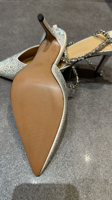 Szpilki.Buty na obcasie. Ślubne.