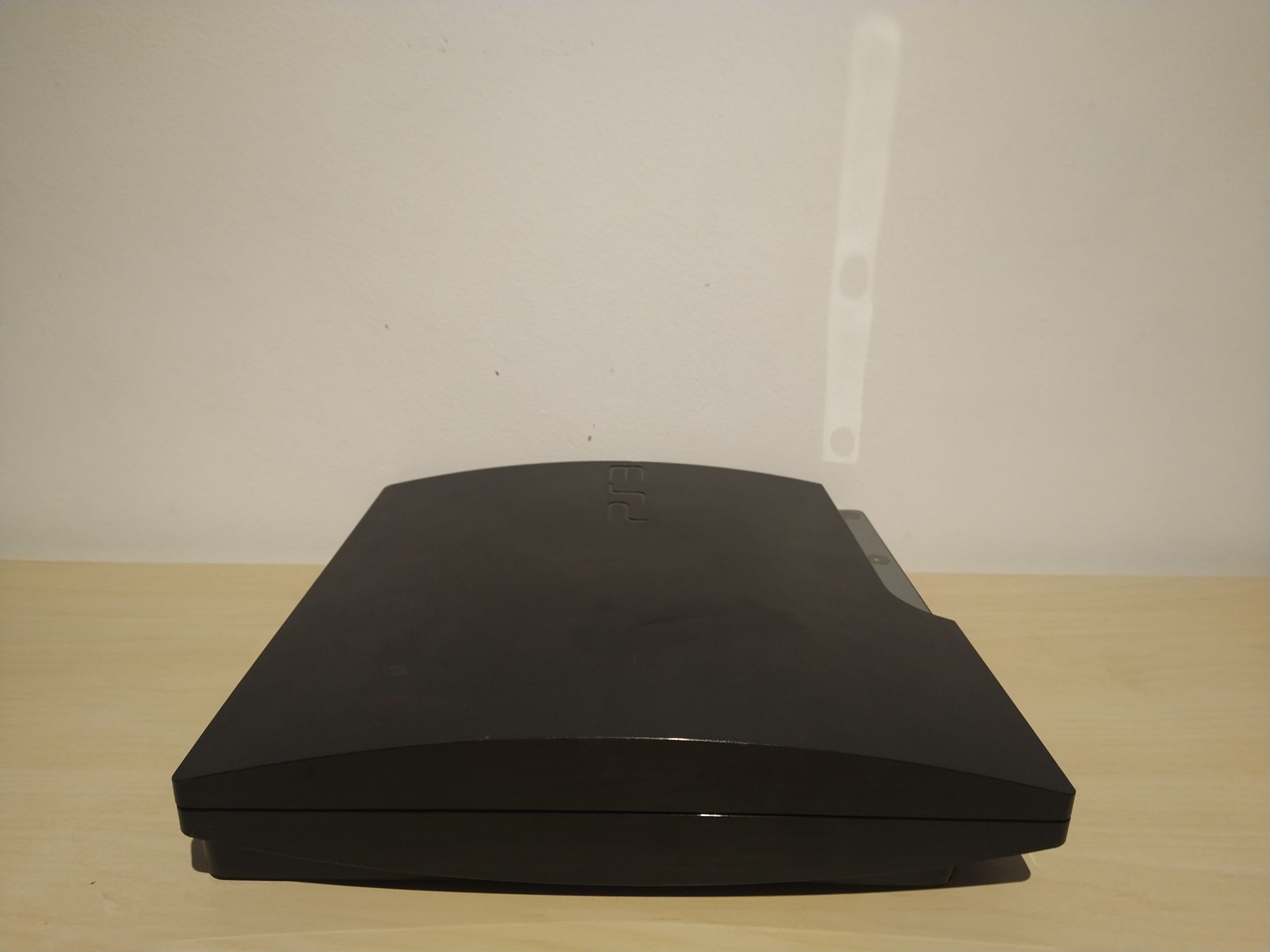 PlayStation 3 PS3 Slim 256gb - só consola
