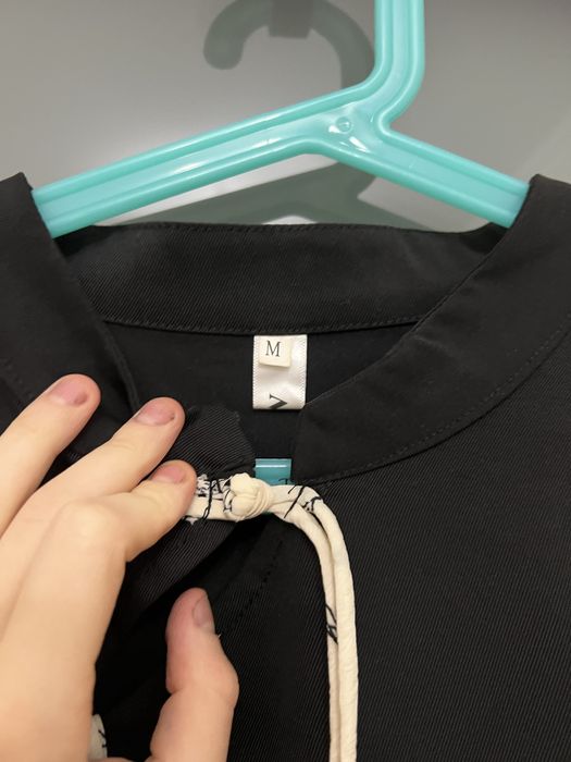 Сукня чорна з вставками