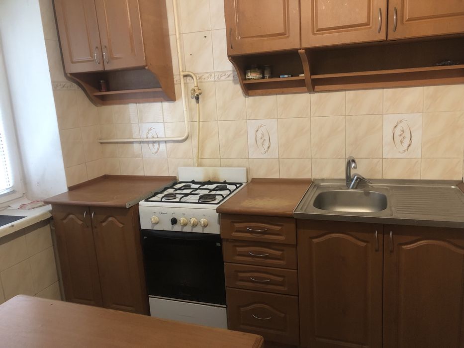 Оренда 2 кімн.квартири 2/9 вул.Лукьяненко