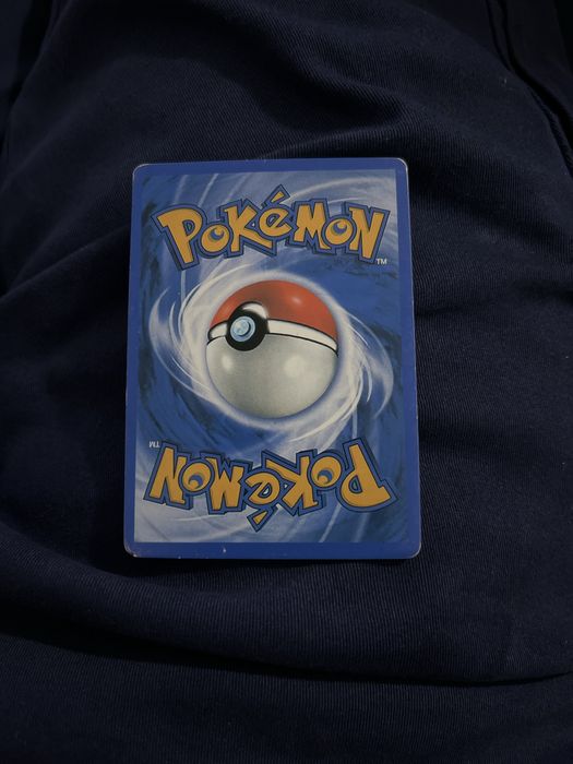 Carta pokemon original.