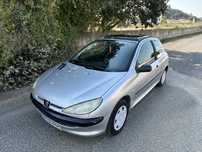 Peugeot 206 com ar condicionado