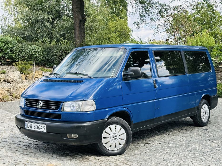 Продам Volkswagen Transporter T4 Caravele 2.5 TDI сел поехал!