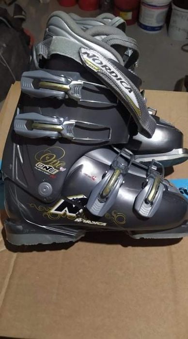 Buty narciarskie damskie/męskie 25,5