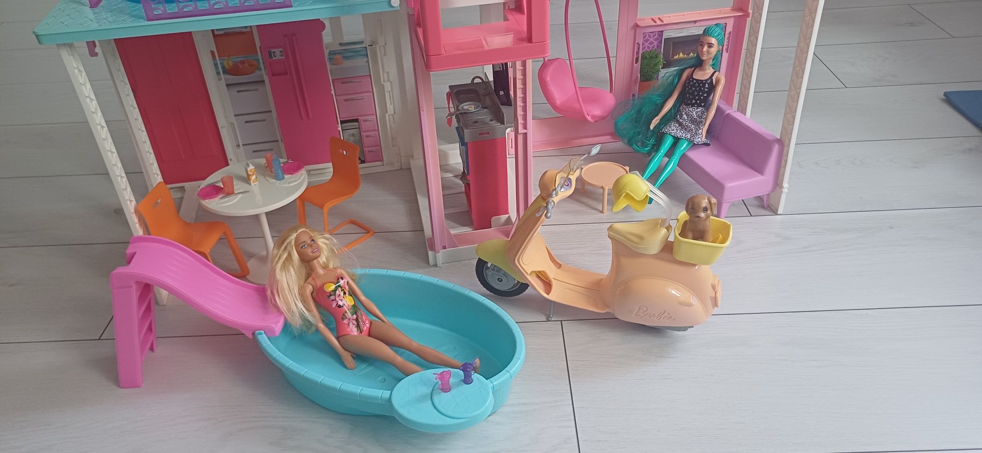 Domek Barbie gratisy lalka Dreamhouse