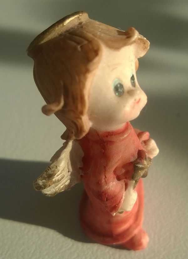 Figurki Aniołków Figurka Aniołek z magiczną różdżką czerwony 5cm
