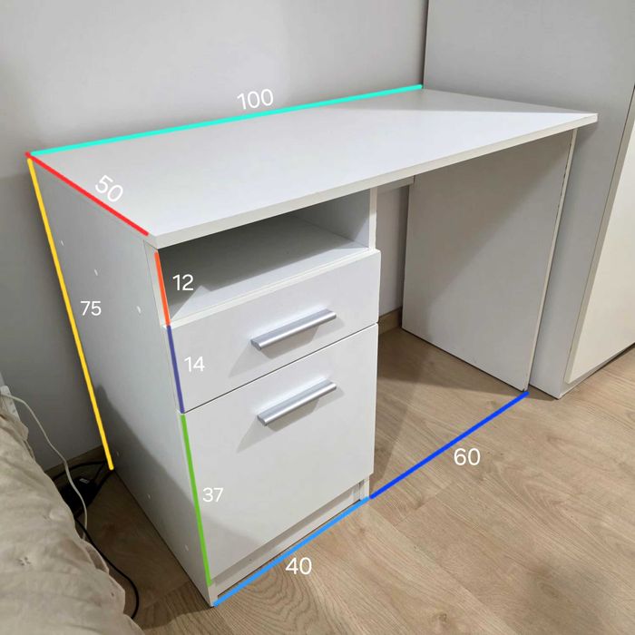 Biurko białe z szufladami