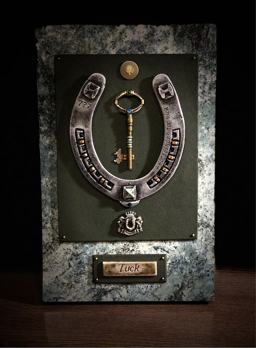 Подкова на Удачу и Успех три Семёрки.