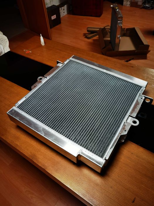 Radiador Toyota Land Cruiser HZJ75 - Alumínio Alta Performance