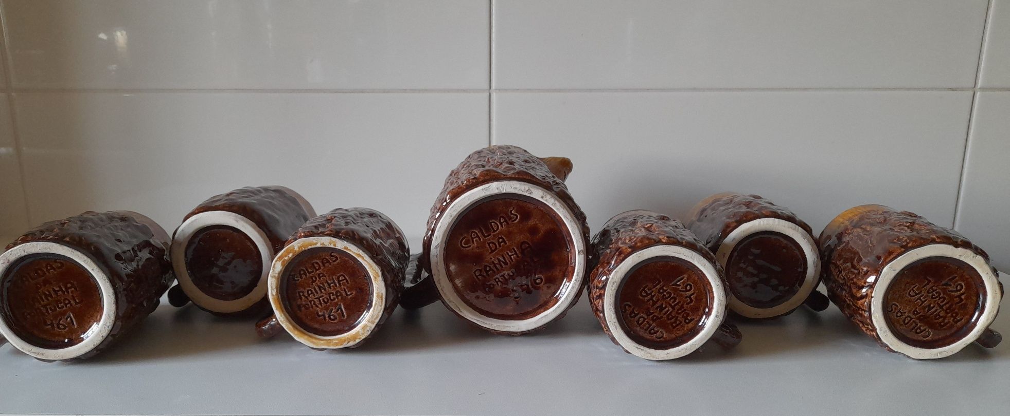 Conjunto antigo Jarro e 6 canecas Caldas