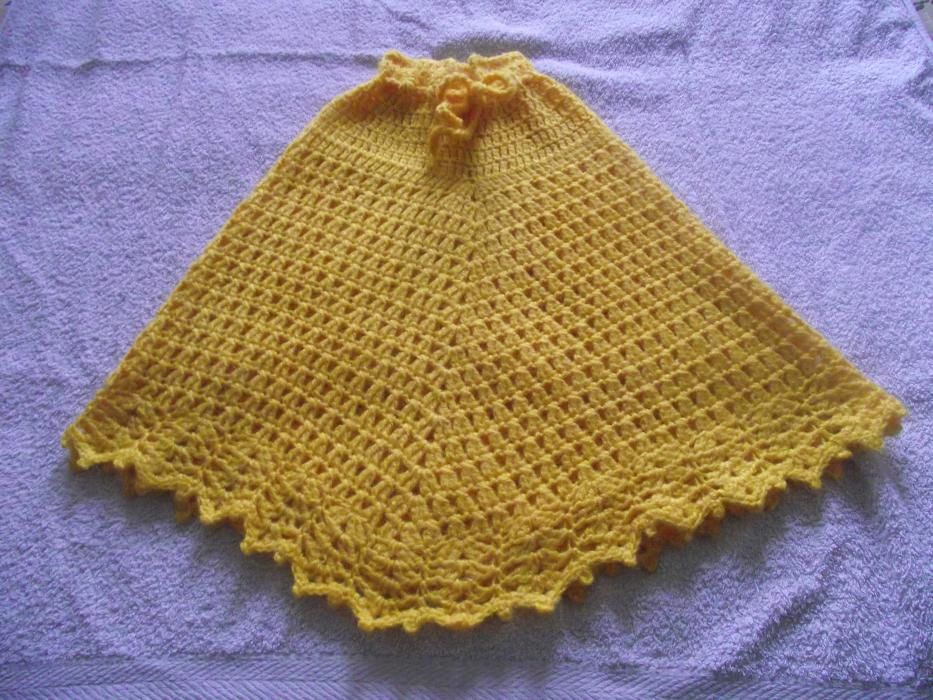 Poncho de croché em lâ, NOVO feito é mão para criança