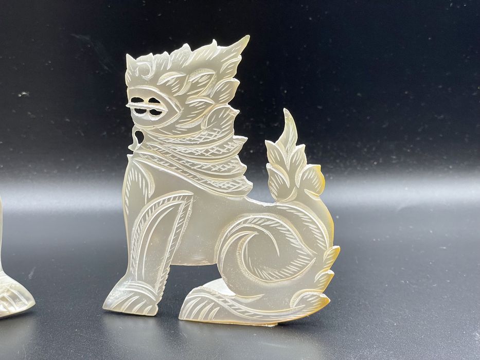 Leões Foo em madre pérola orientais