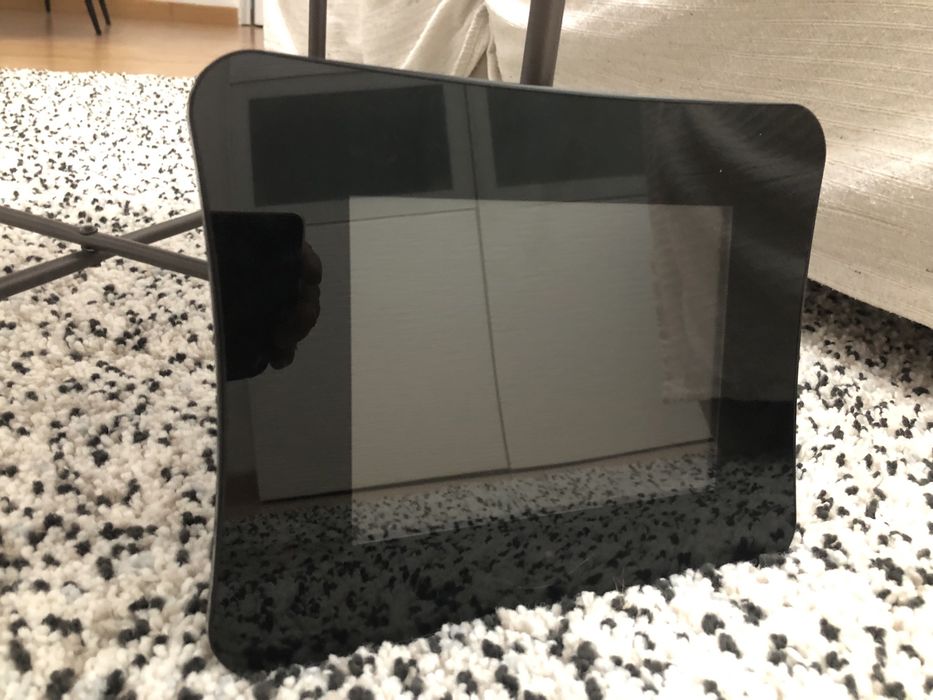 Moldura digital em otimo estado