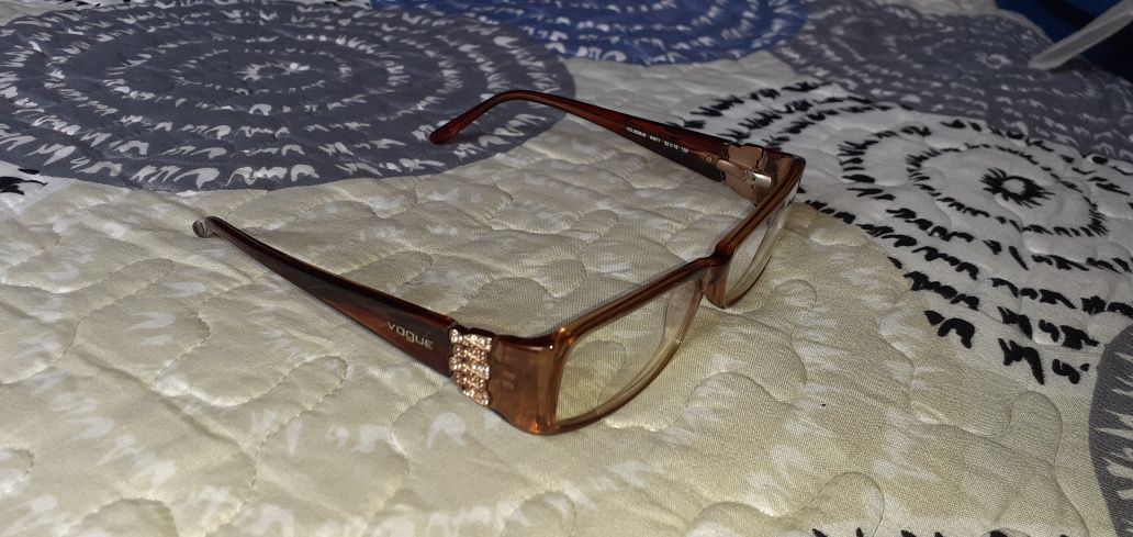 Vendo óculos vogue e ray ban