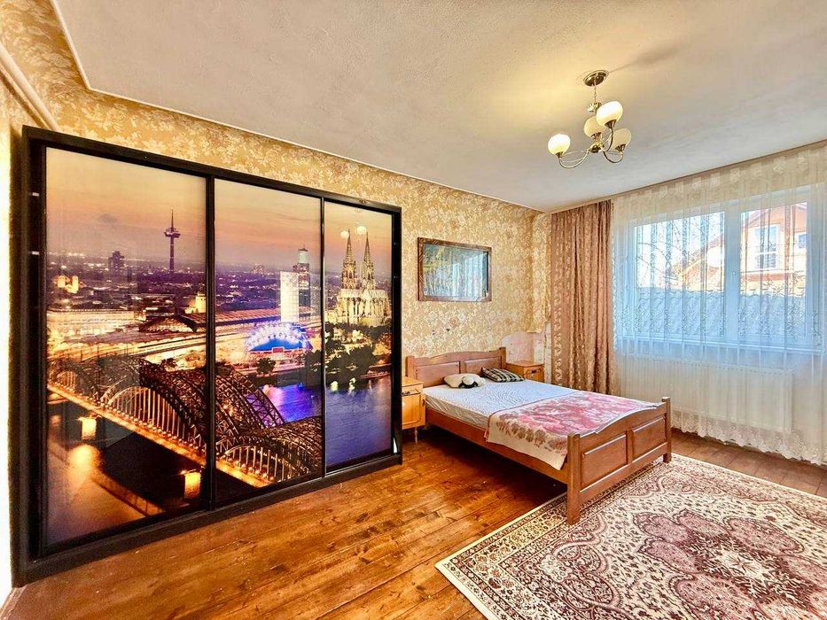 Продається приватний будинок в 5-ти хв. від Івано-Франківська