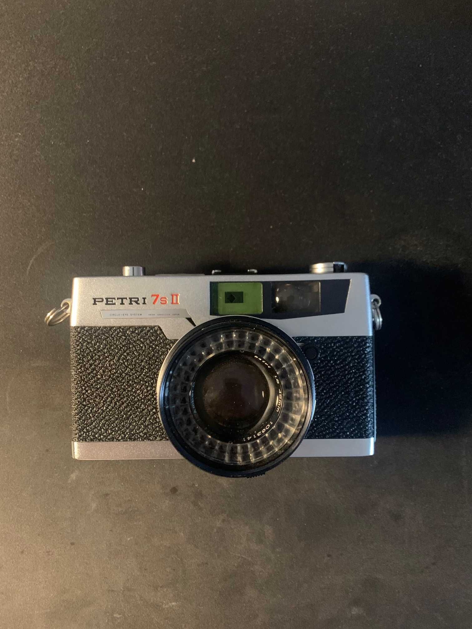 Petri 7S II 35mm rangefinder