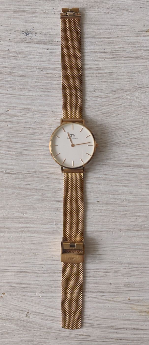 DW Daniel Wellington часи