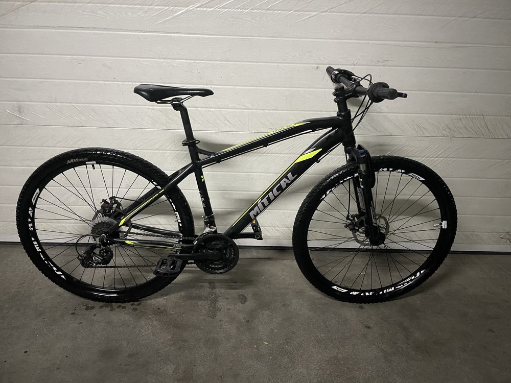 Bicicleta Roda 27,5 adulto necessita pastilhas no travao da frente