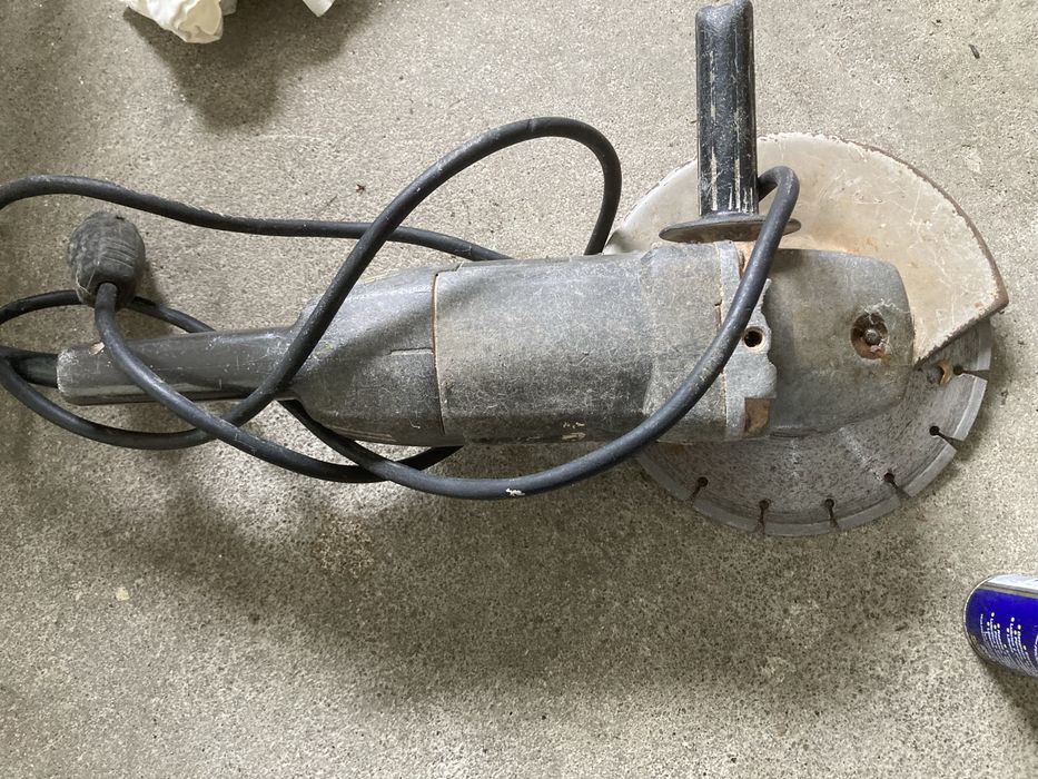 Rebarbadora profissional Black Decker