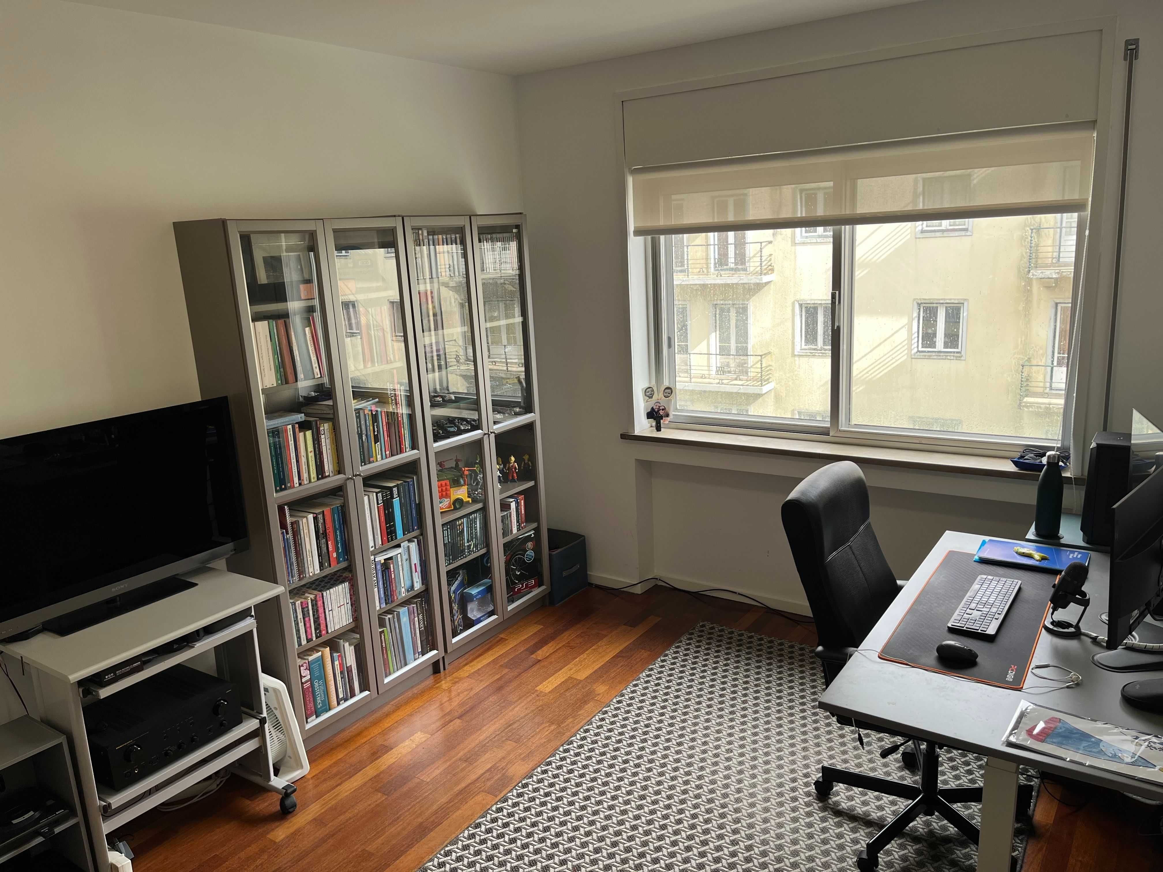 T3+1 renovado na Rua da Constituição – Porto 186 m² de área útil | Box