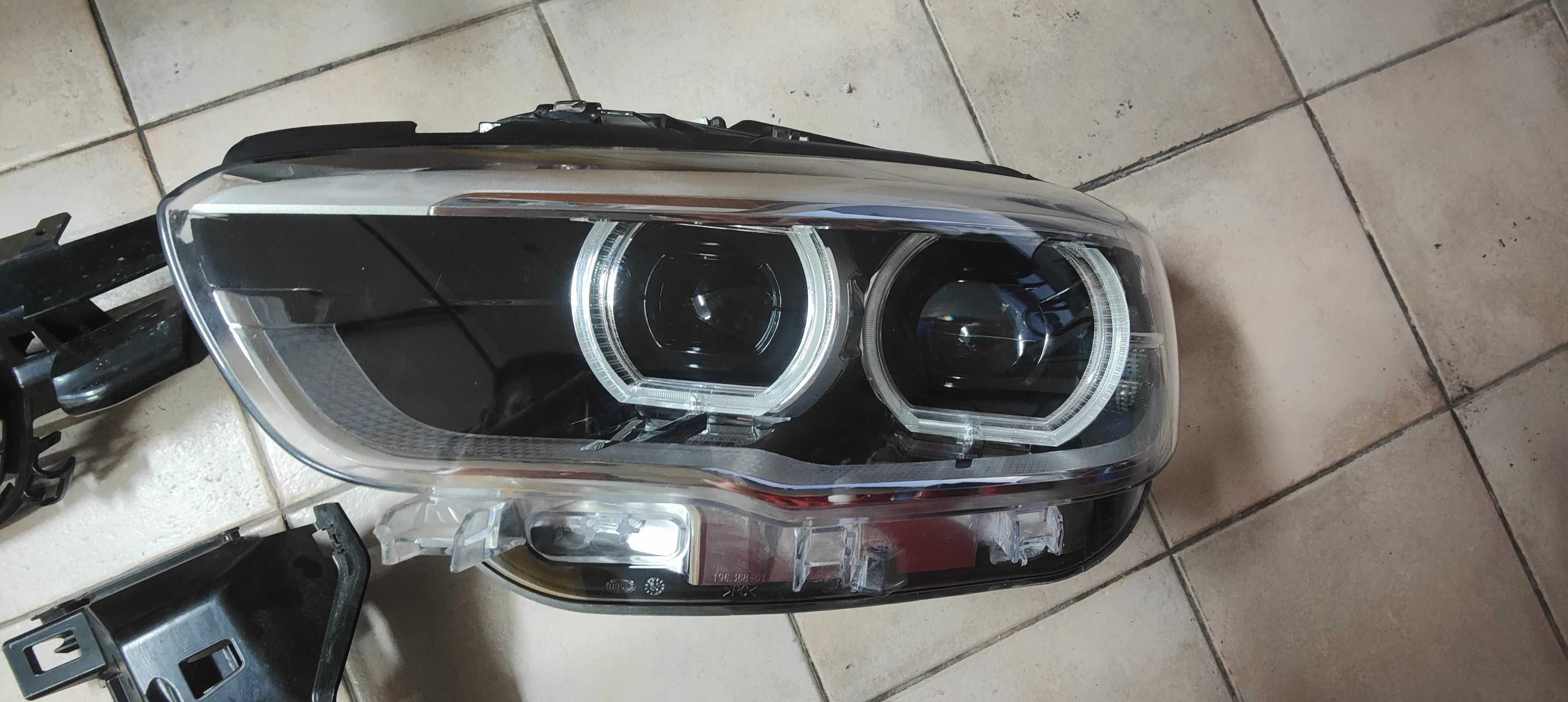 Para-choques dianteiro e farolim Led ESQ BMW Serie 1 F20 2015 a 2019