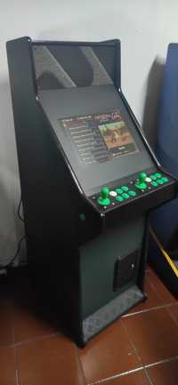 Máquina arcade multi-jogos