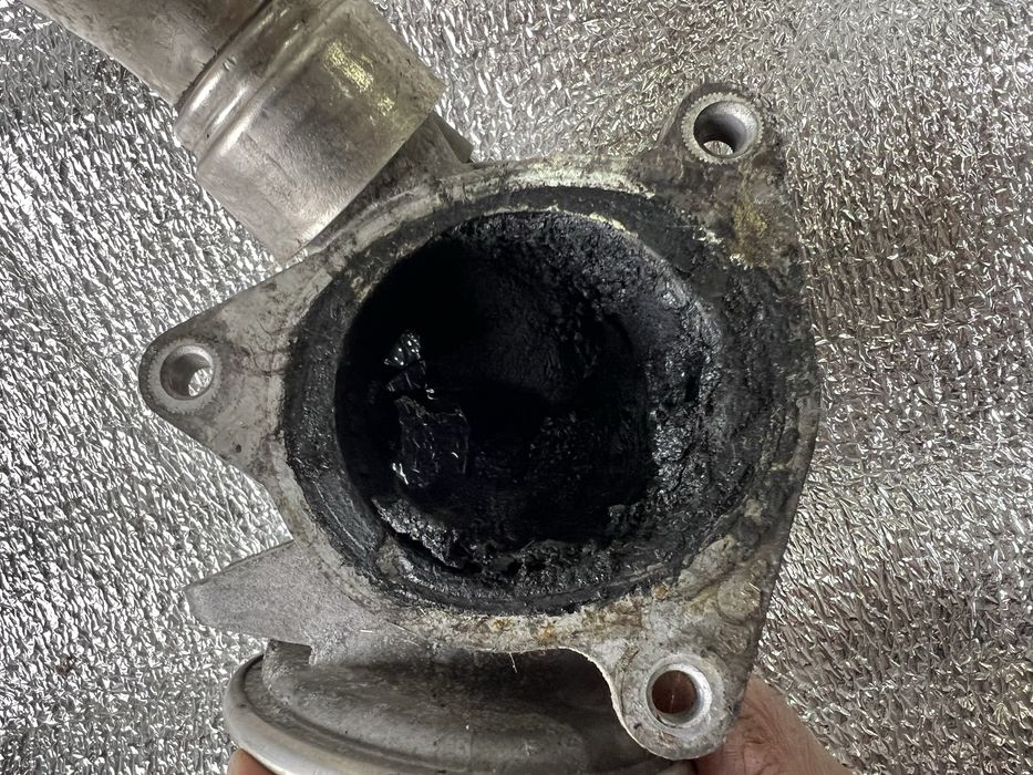 Клапан EGR Mercedes W211 W203 2.2 CDI