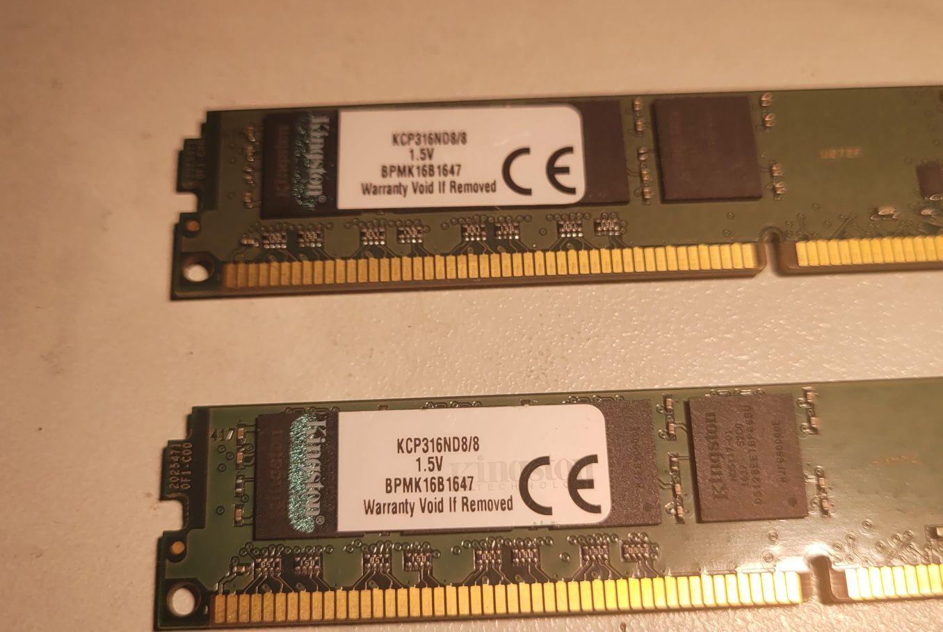 Оперативная память DDR3 16GB две по 8GB Kingston