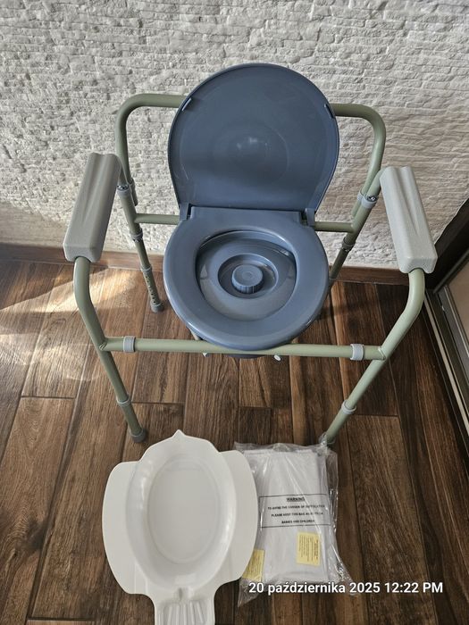 Krzesło toaletowe+nadmuchiwana wanna+bidet plastikowy