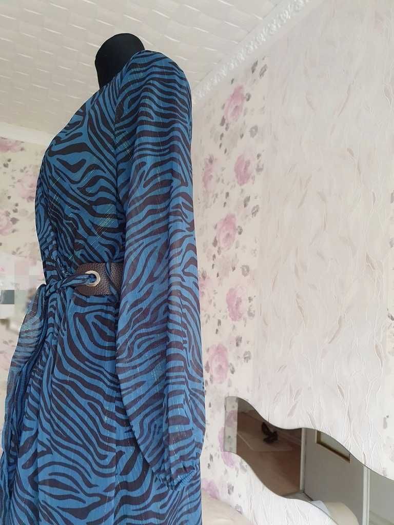 sukienka zebra zebre zwiewna maxi midi modna transparentna złota nitka