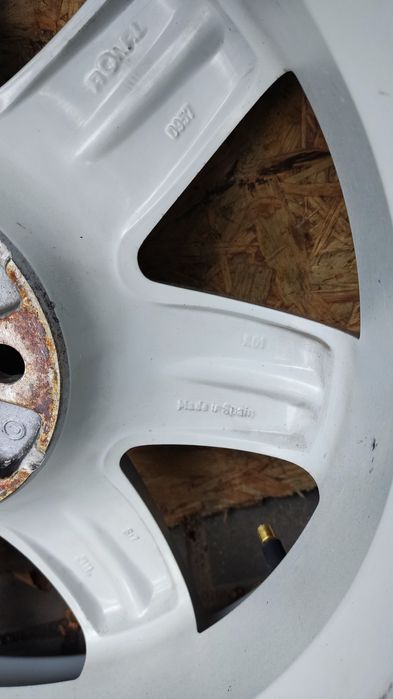 Seat Ibiza felgi alu 16"+opony letnie