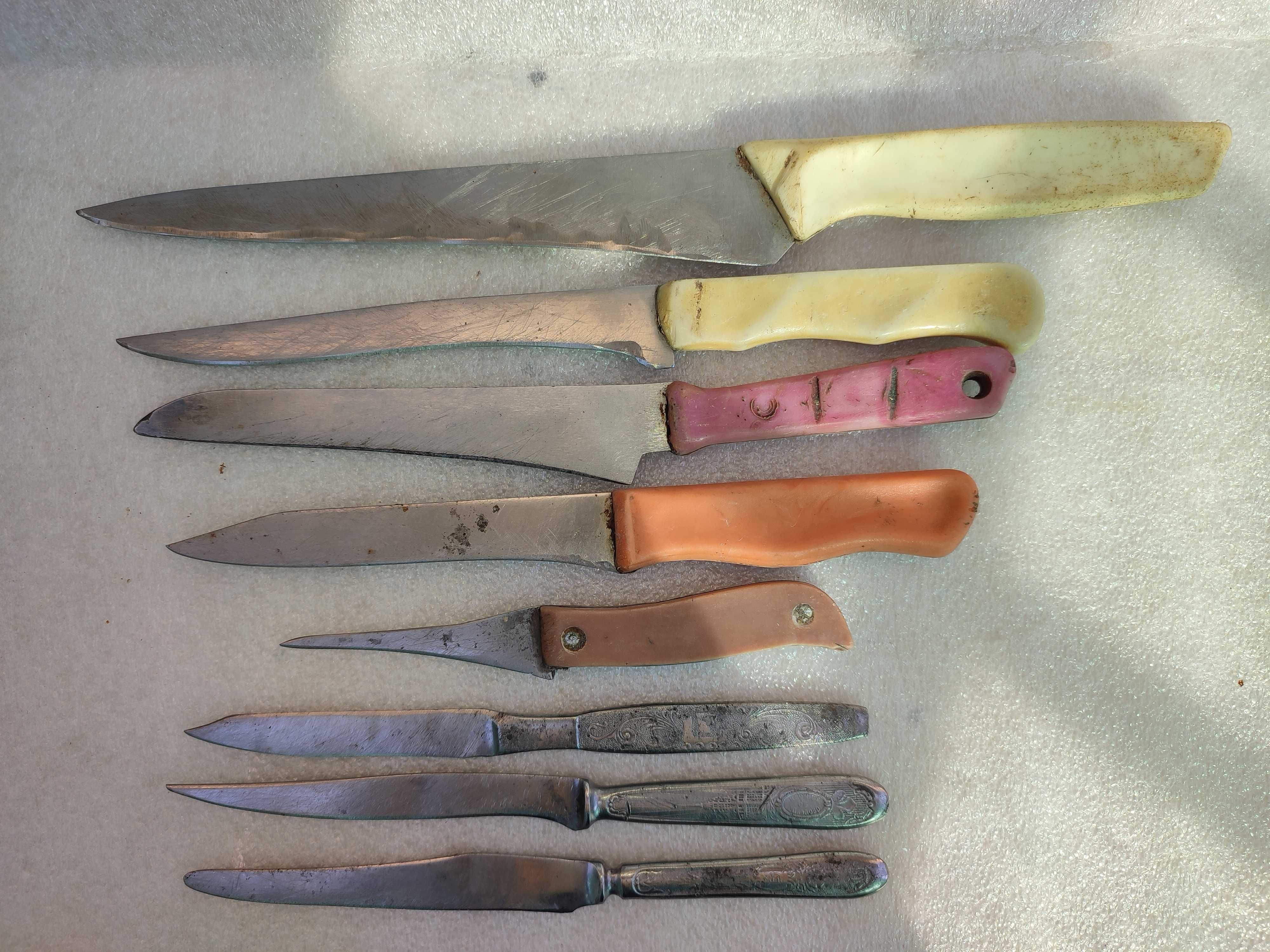 Набор качественных ножей производства СССР для дома сада огорода дачи.