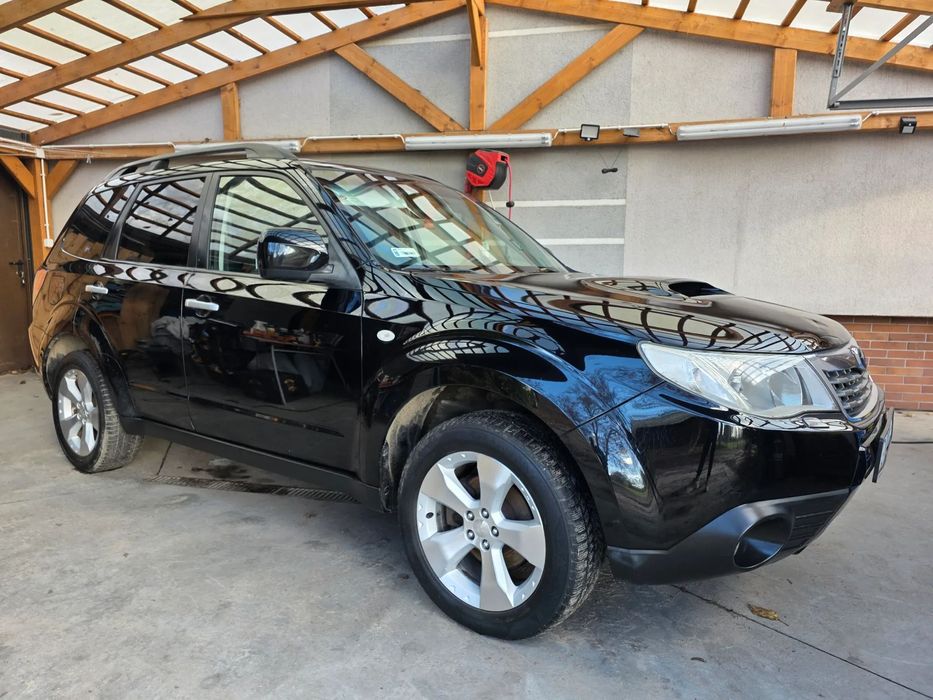 Subaru Forester 4X4#xenon#panorama#hak#salonPl#poSerwisie