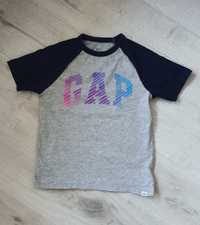 T-shirt firmy # Gap#.