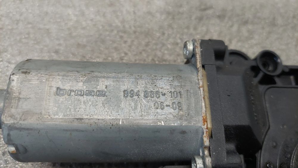 Motor vidro frente esquerdo OPEL Astra H GTC (L08)