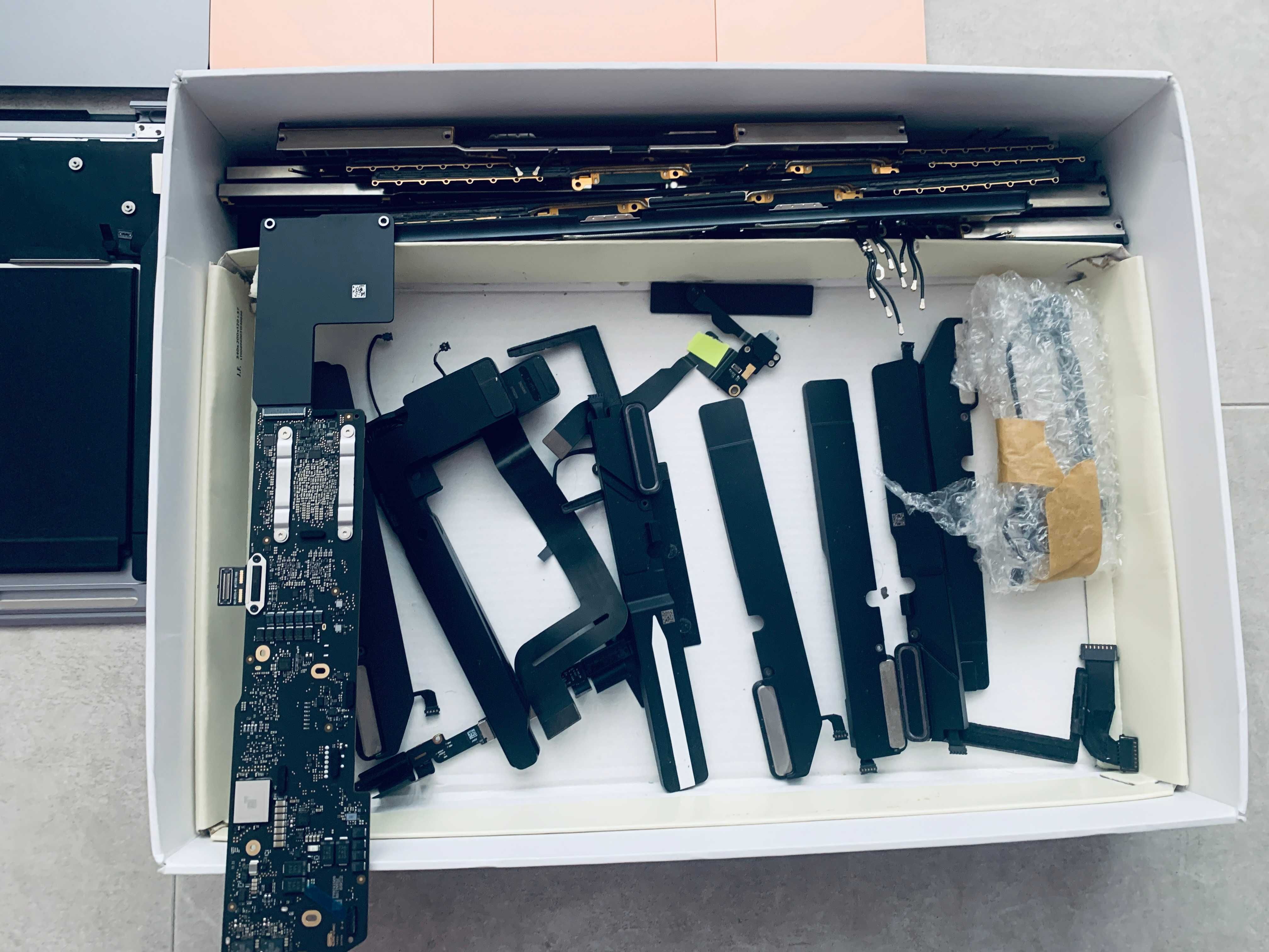 Запчастини разборка Macbook Air 2018 2019 2020 A1932 A2179 A2337