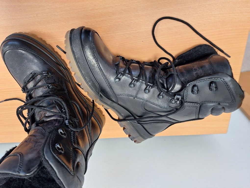 Botas  ecco 43 tática ou caça