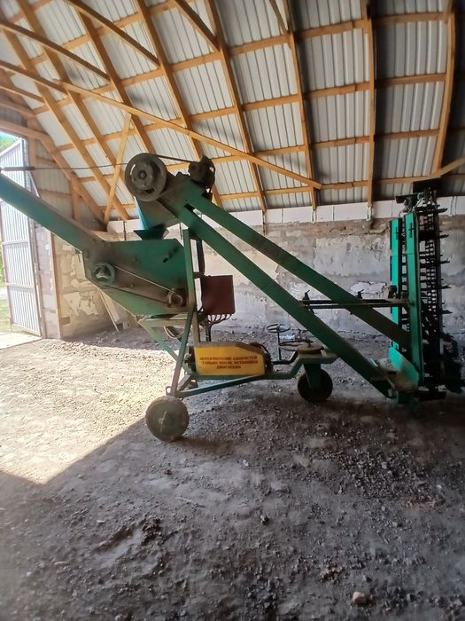 Продам зерномет 60А .