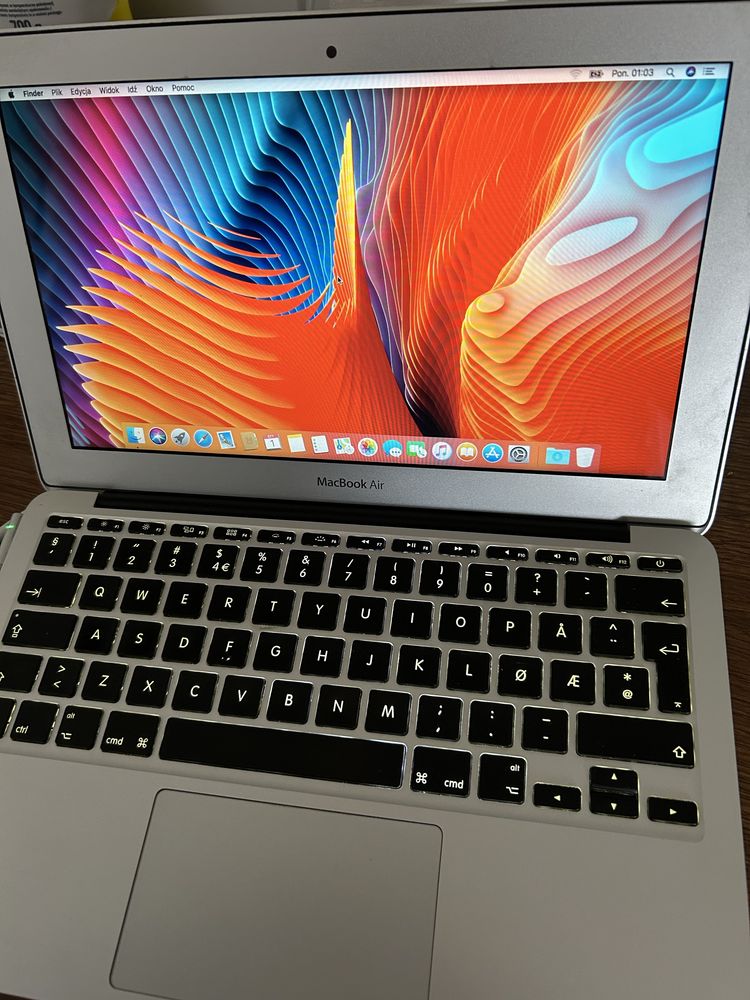 Apple MacBook Air i7 1,8 GHz 11 cali  A1370