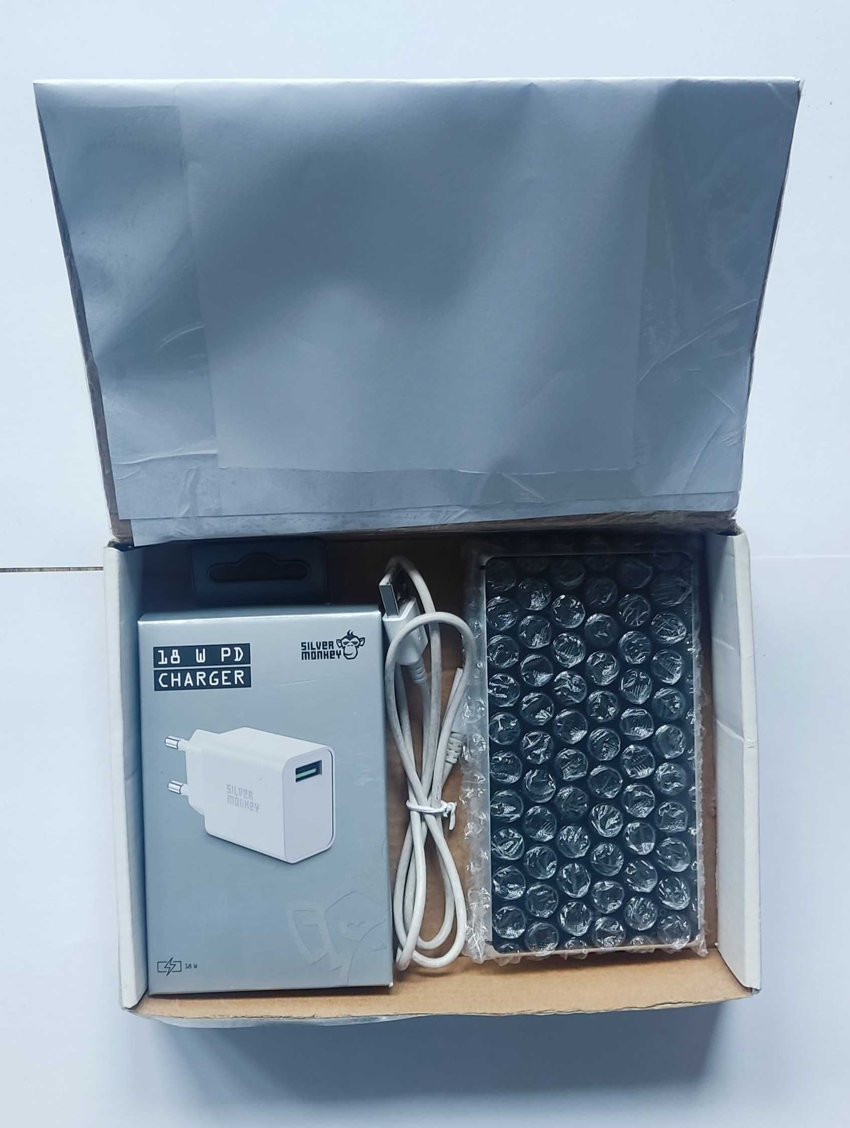 Smartfon Nokia Lumia 925 1GB /16GB 4G (LTE) white + ZESTAW
