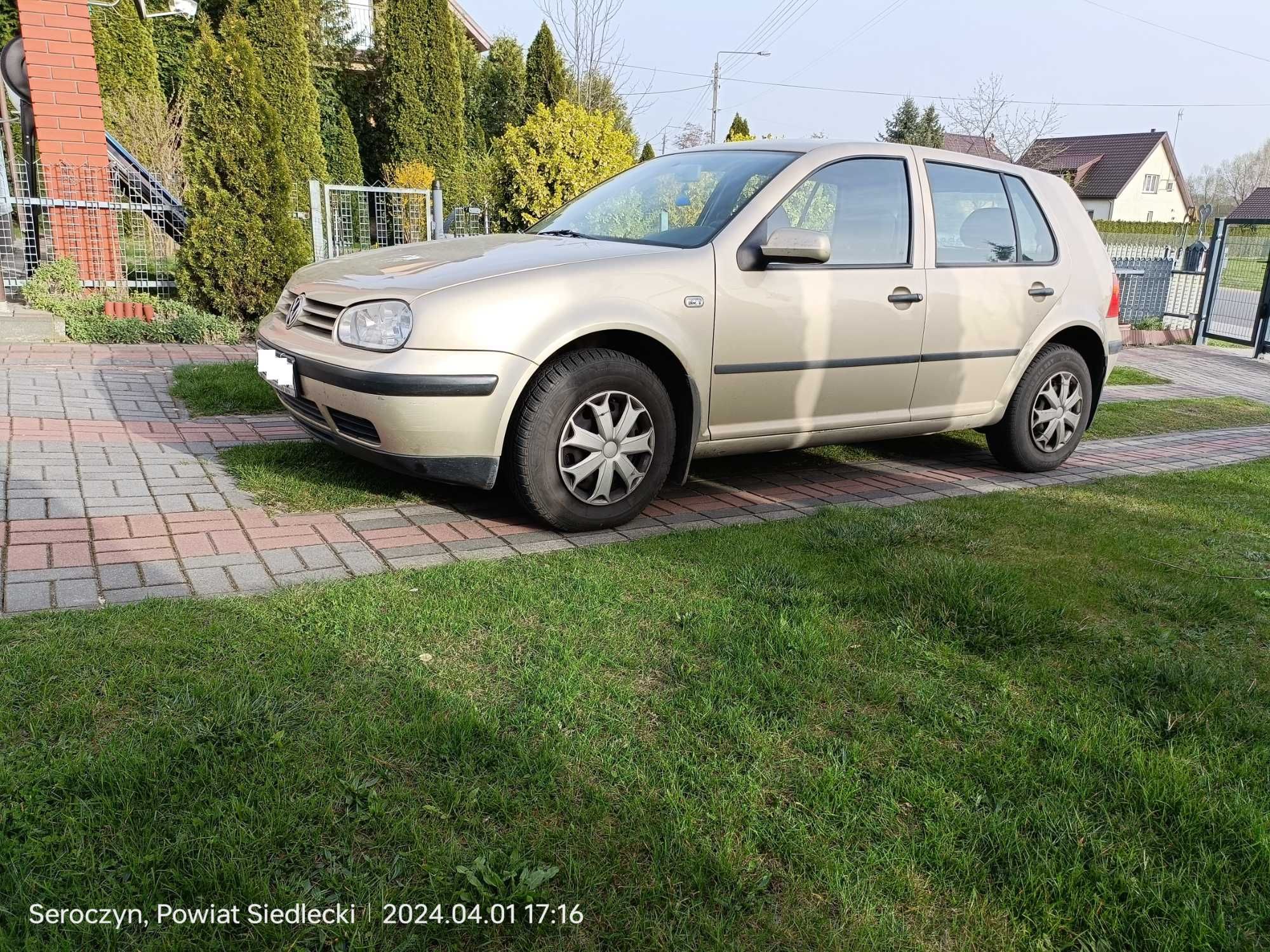 Volkswagen Golf 1,6 KAT