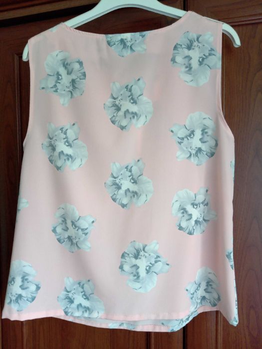 Bluzka na lato w odcieniu pudrowego różu