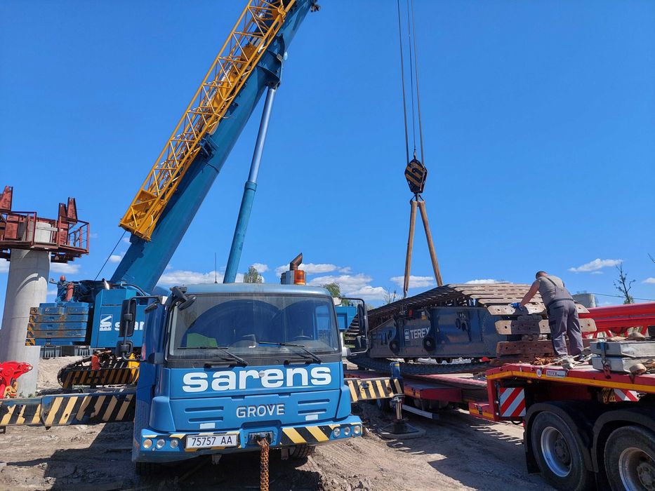 Послуги Оренда автокрана/Услуга аренда крана LIEBHERR LTM1055(50т 50м)