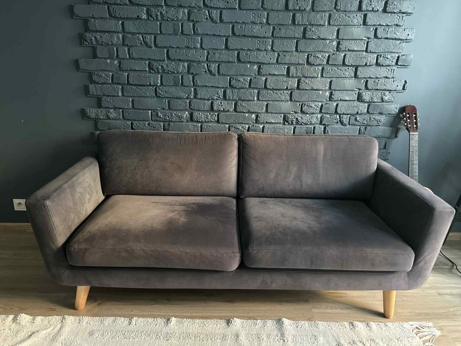 Sofa skandynawska dwuosobowa szara